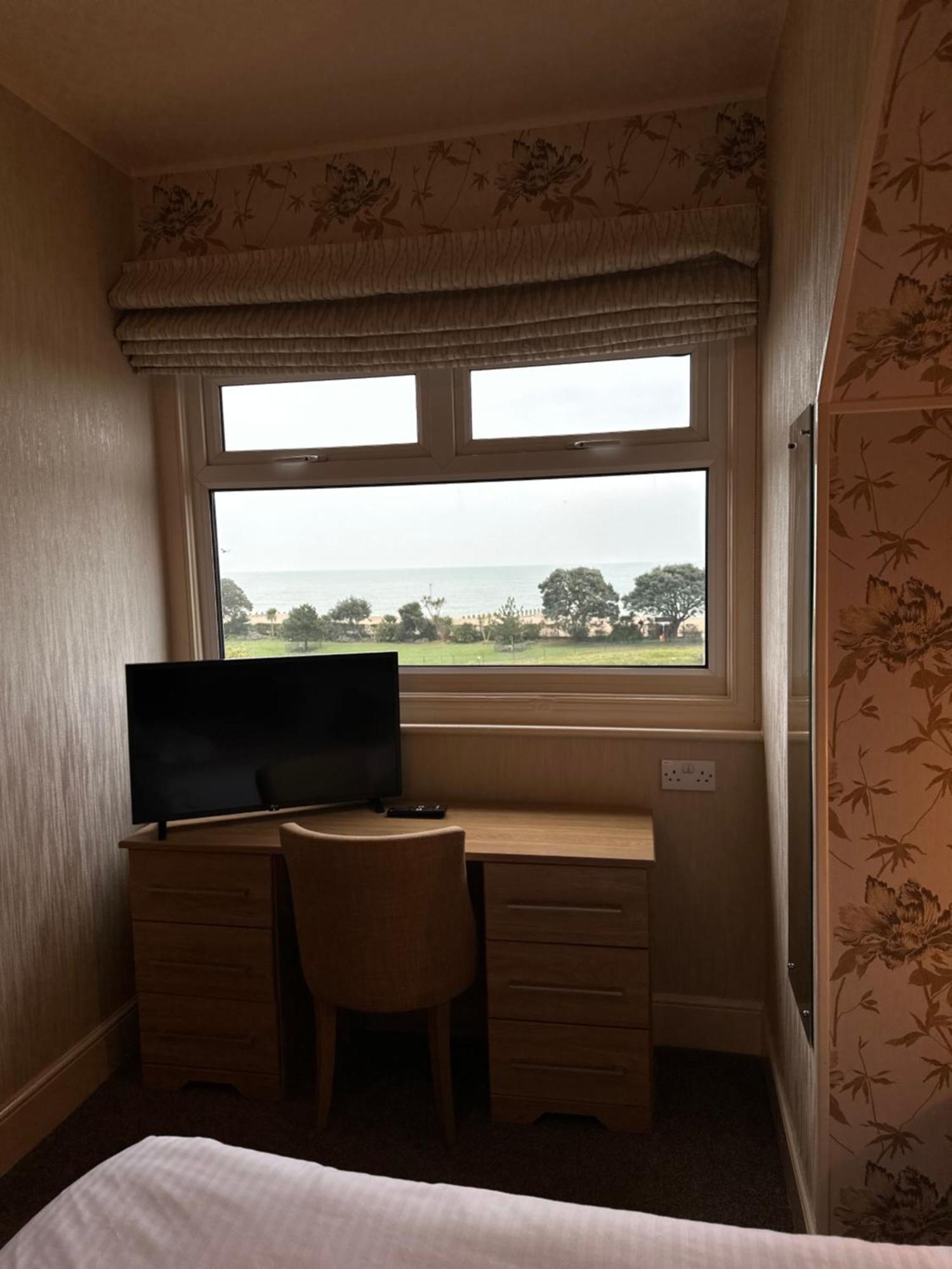 Devonia Express Otel Eastbourne Dış mekan fotoğraf