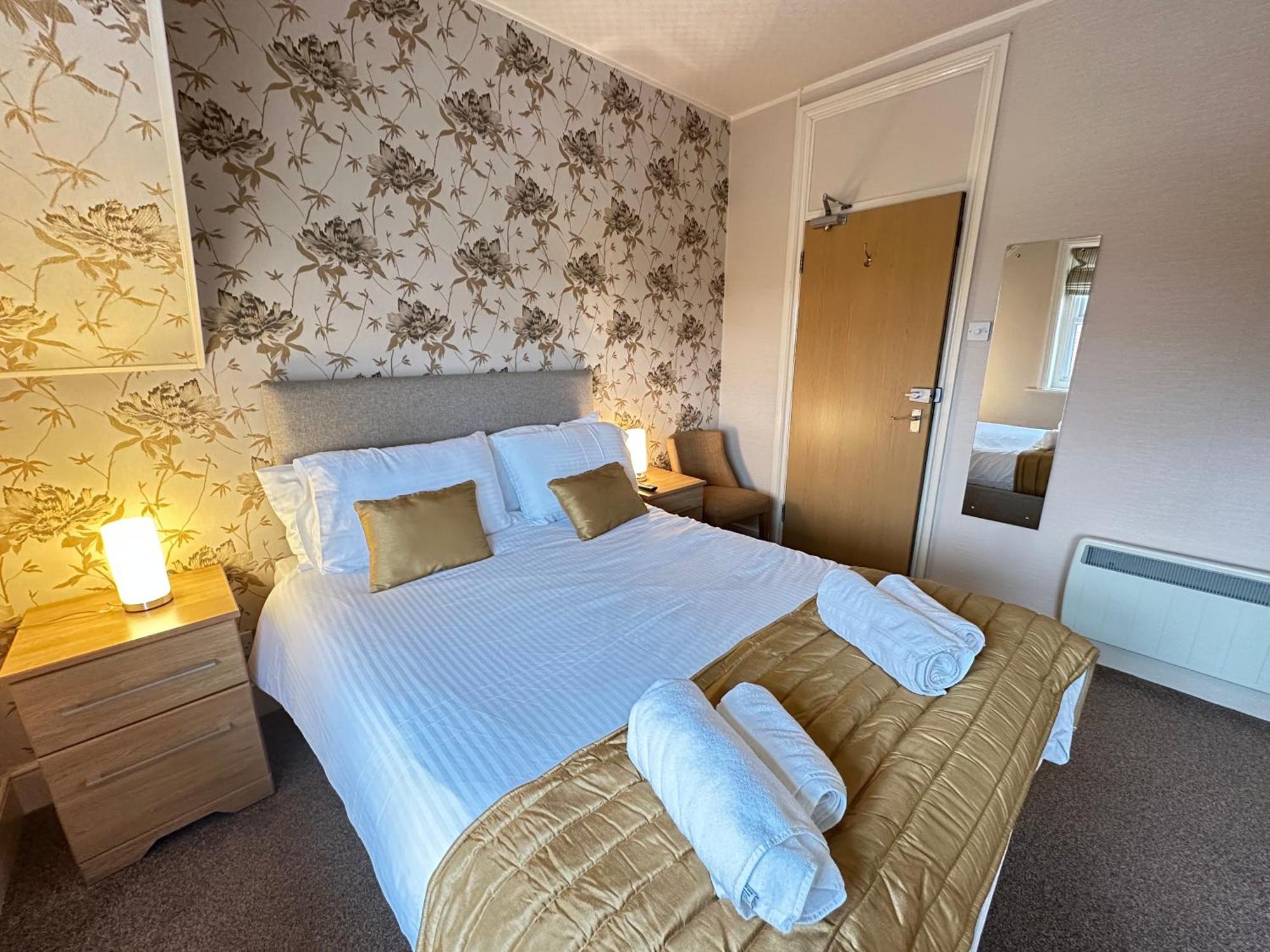 Devonia Express Otel Eastbourne Dış mekan fotoğraf