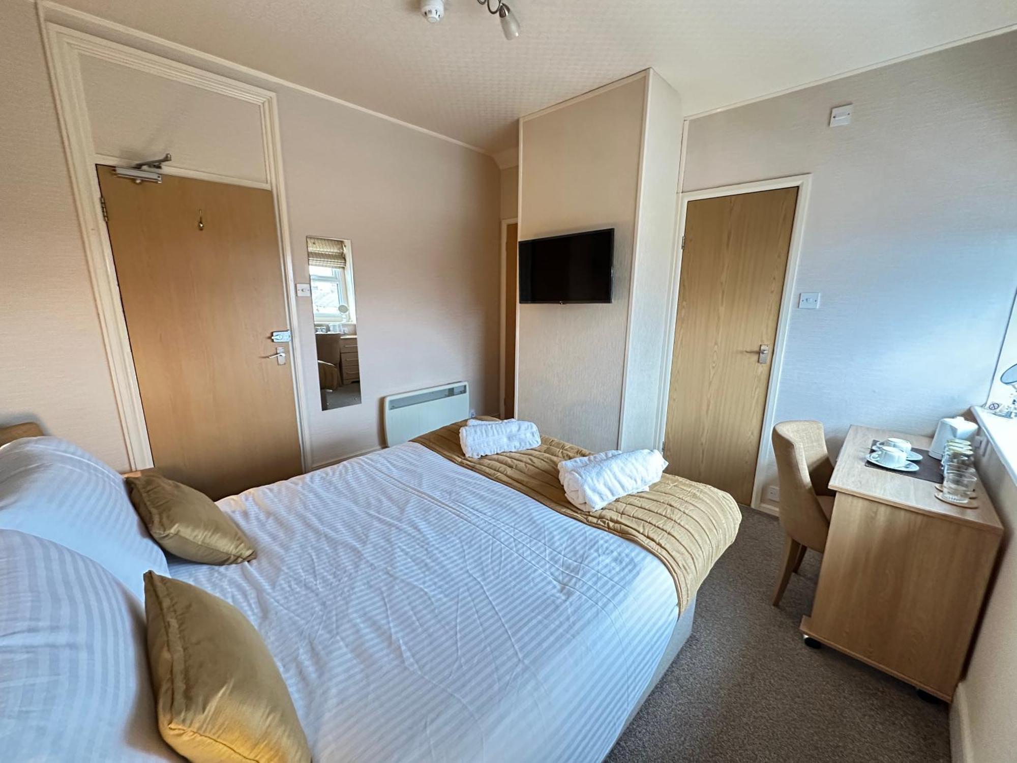 Devonia Express Otel Eastbourne Oda fotoğraf