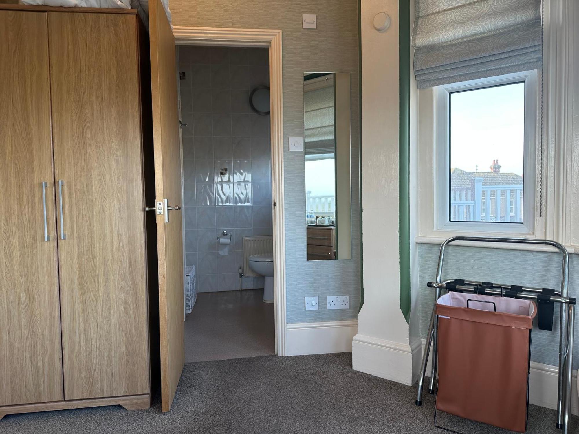 Devonia Express Otel Eastbourne Oda fotoğraf