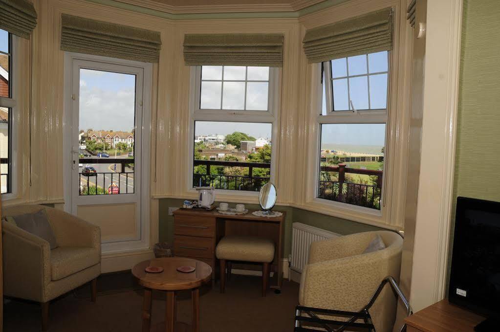 Devonia Express Otel Eastbourne Dış mekan fotoğraf